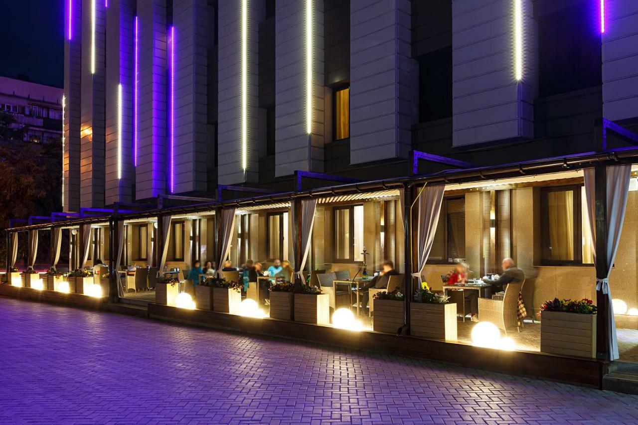 Renion Park Hotel Almaty Esterno foto