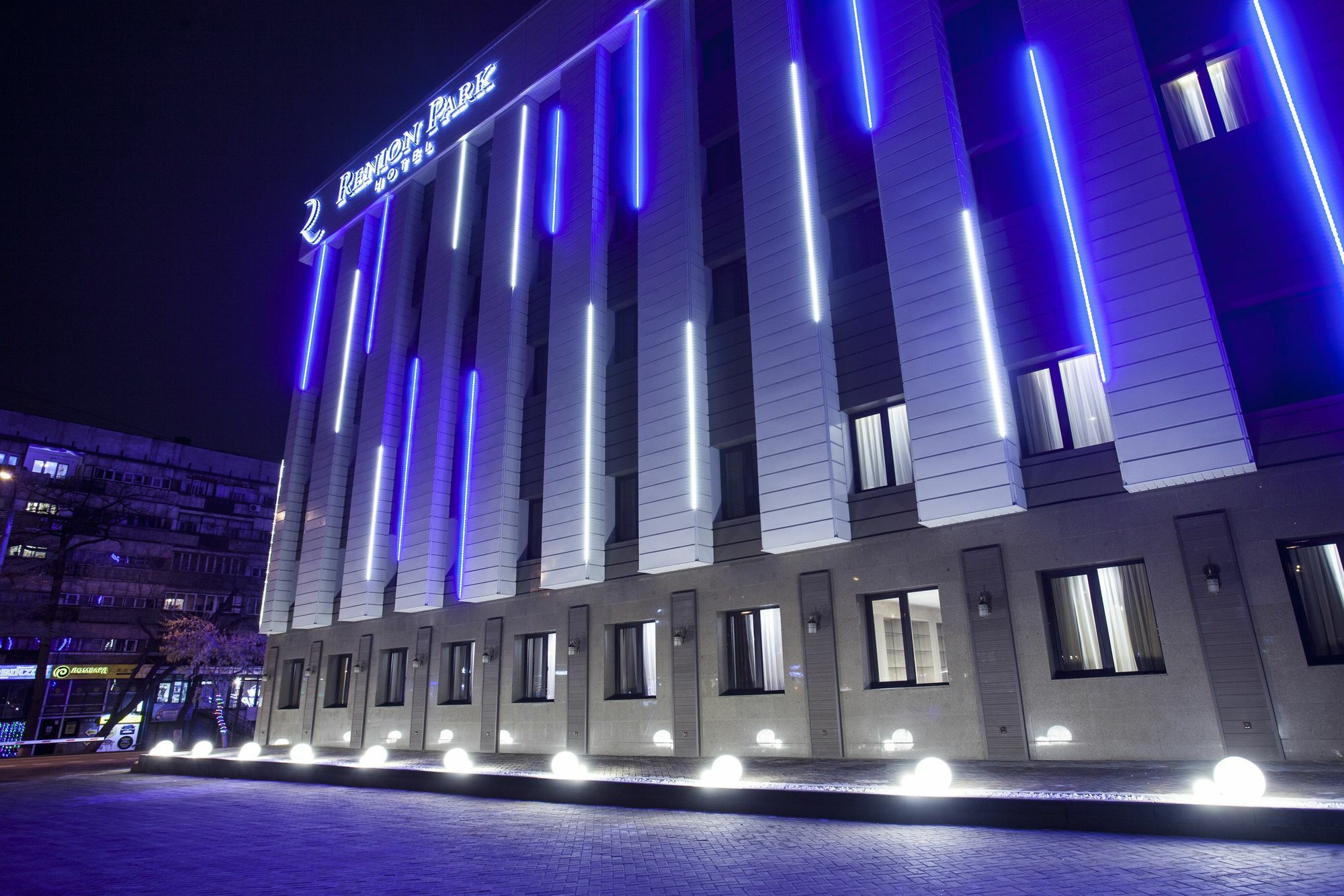 Renion Park Hotel Almaty Esterno foto