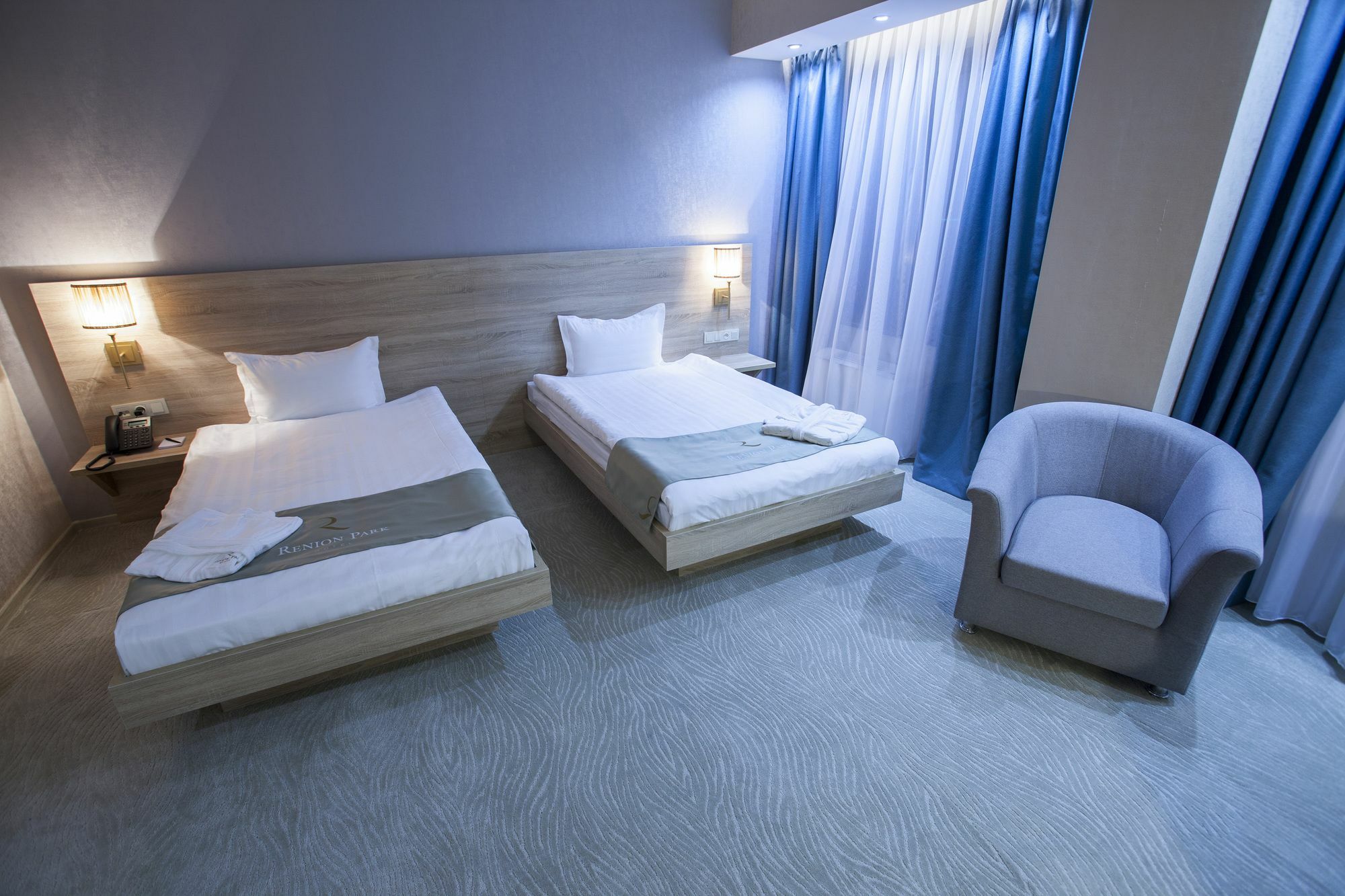 Renion Park Hotel Almaty Esterno foto